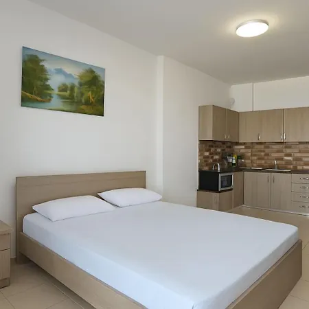 Breeze Sea View Apartment Sarande